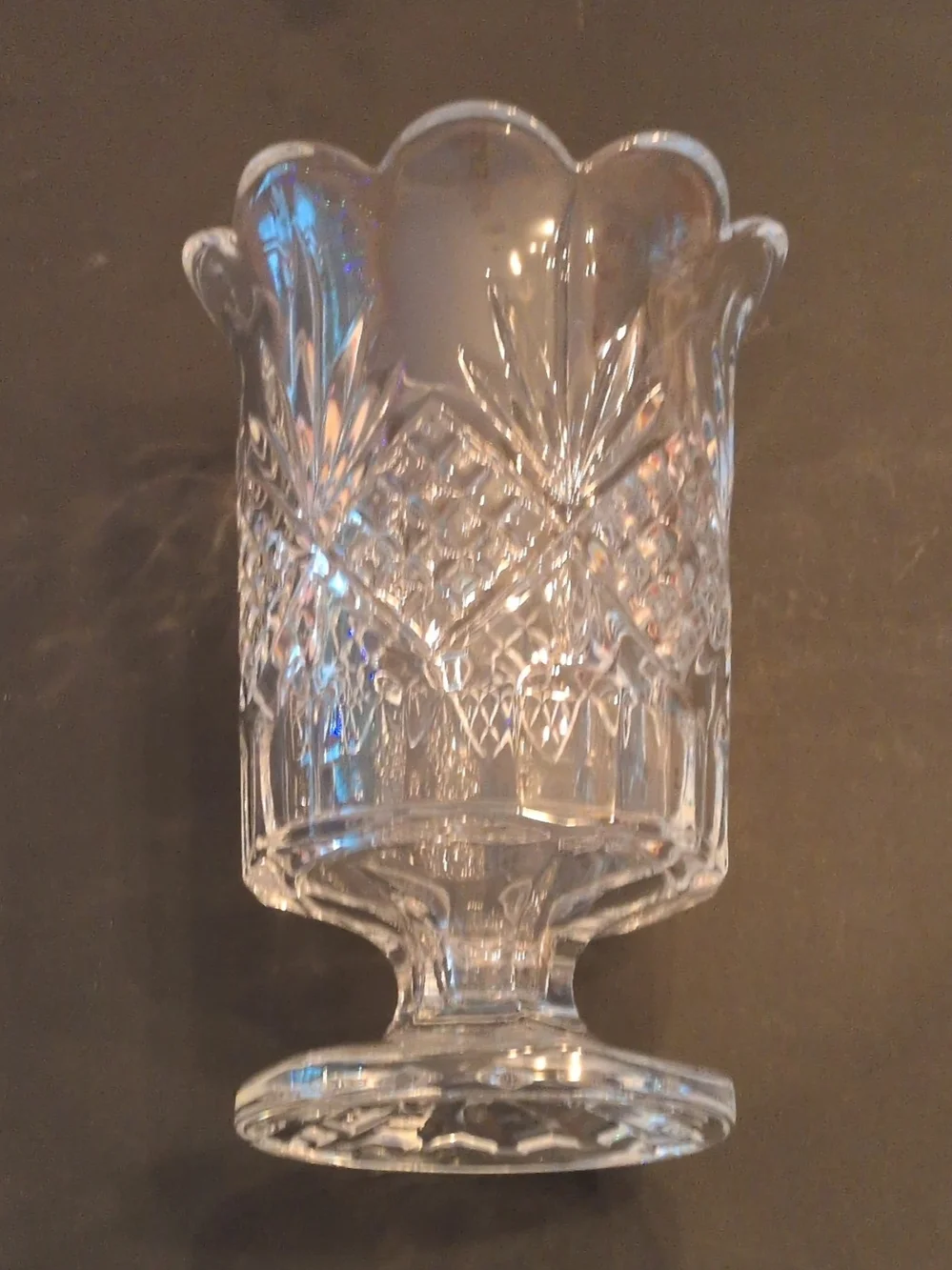 Cut Crystal Pedestal Vase - Clear Scalloped Top